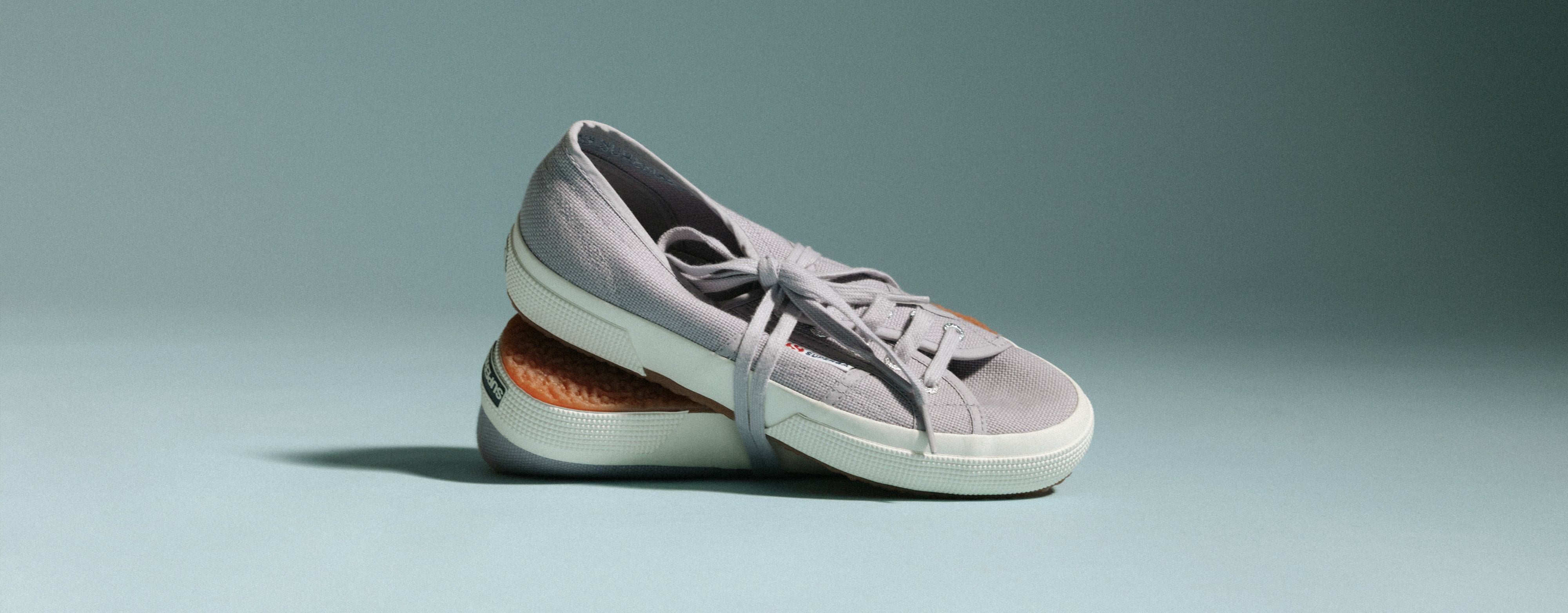 10 Sneaker Outfit Mistakes to Avoid (And How to Fix Them)